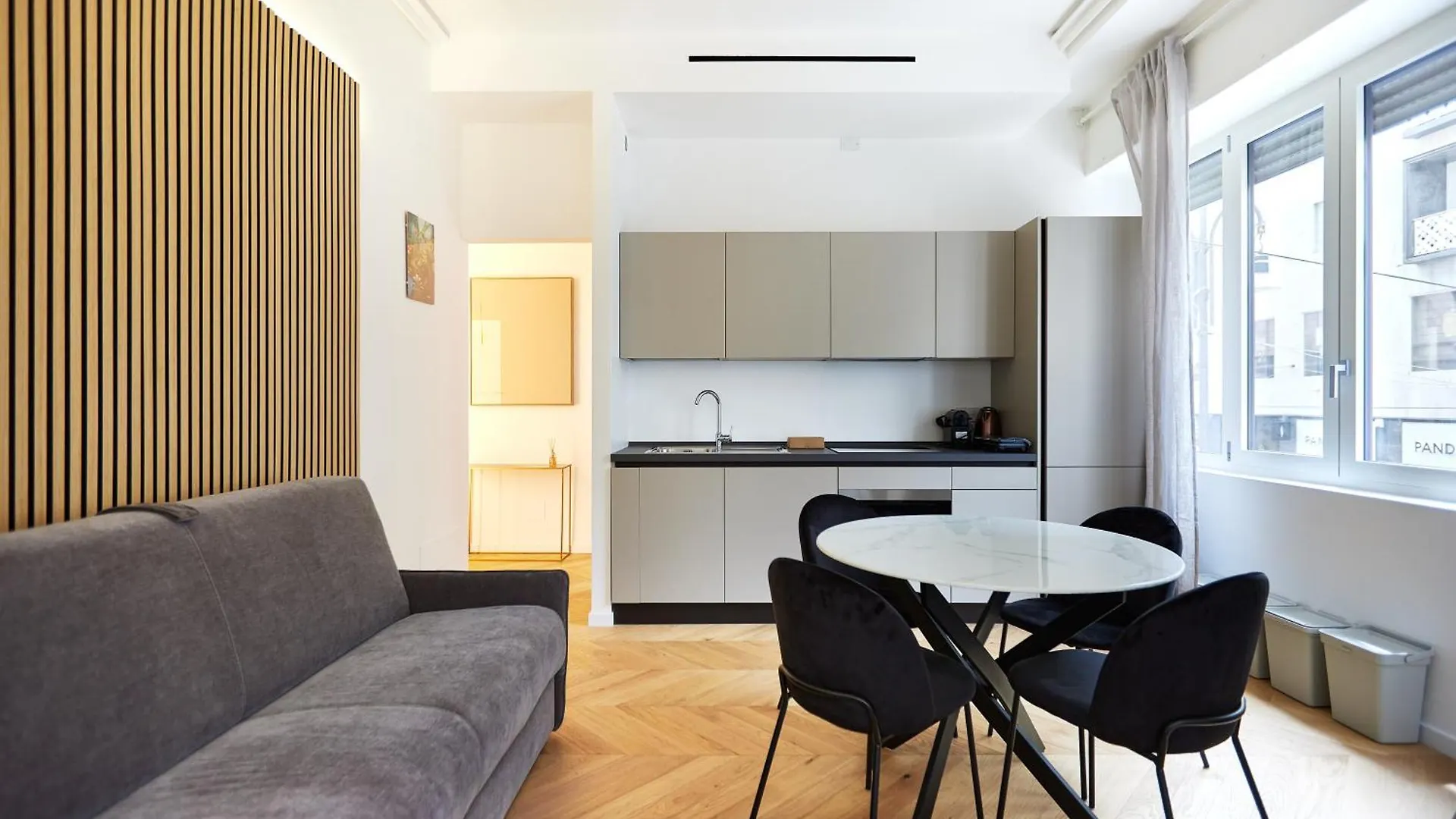 Duomo Imperial Suits - Modern And Comfortable Milan Appartement