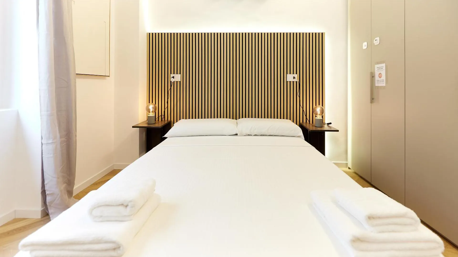 Duomo Imperial Suits - Modern And Comfortable Milan Italie