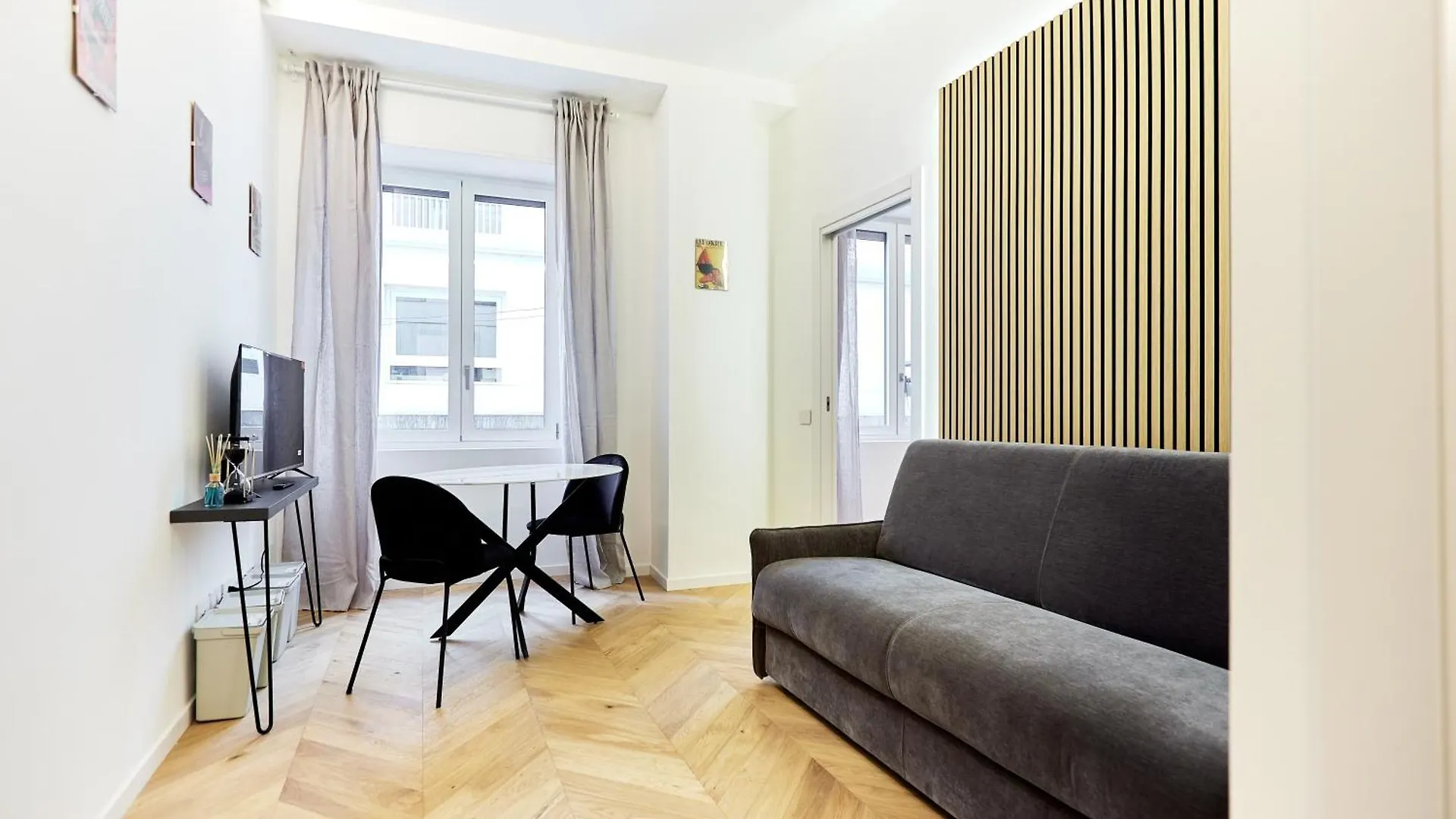 Duomo Imperial Suits - Modern And Comfortable Milan 0*,  Italie