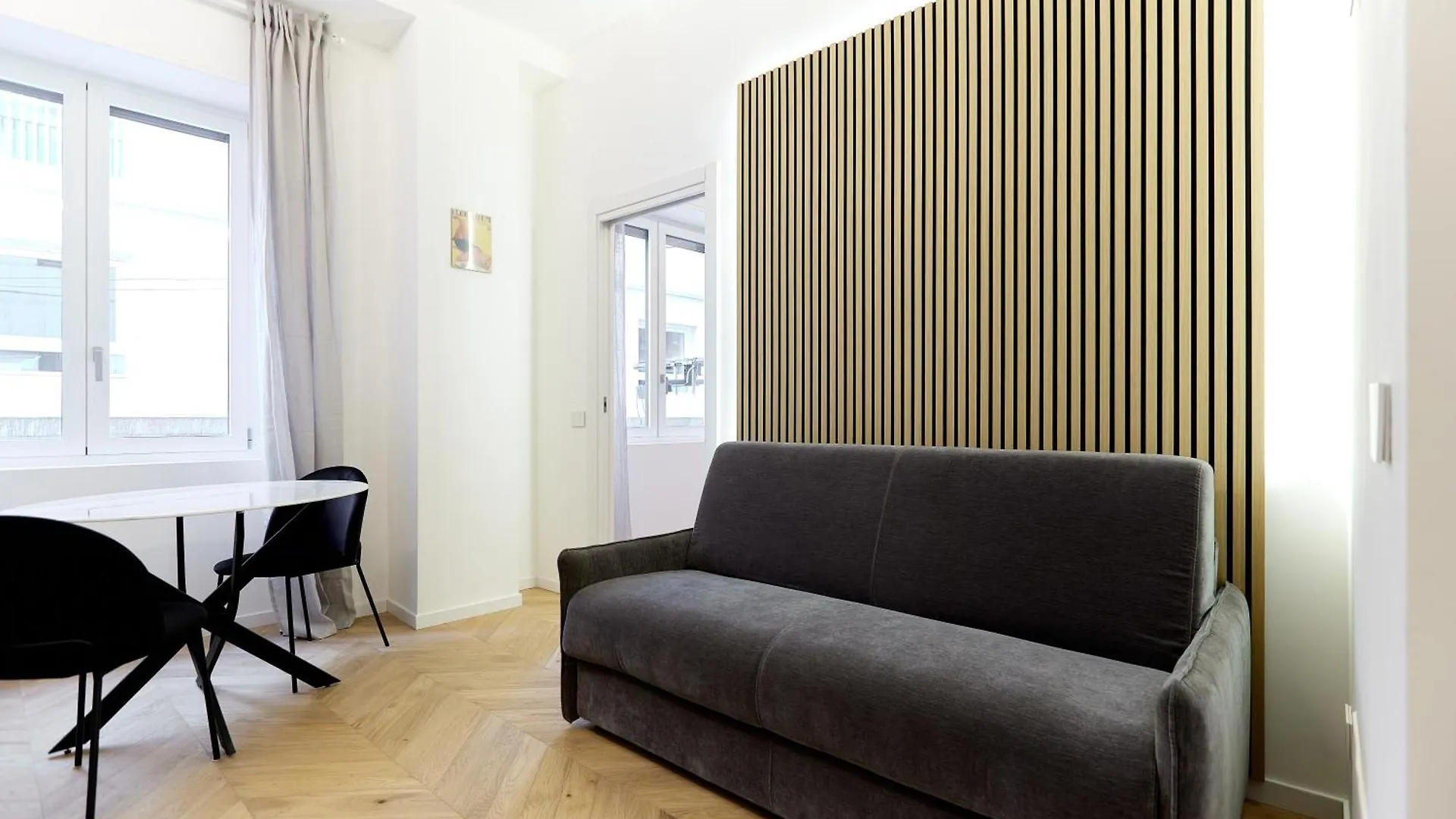 Duomo Imperial Suits - Modern And Comfortable Milan Appartement