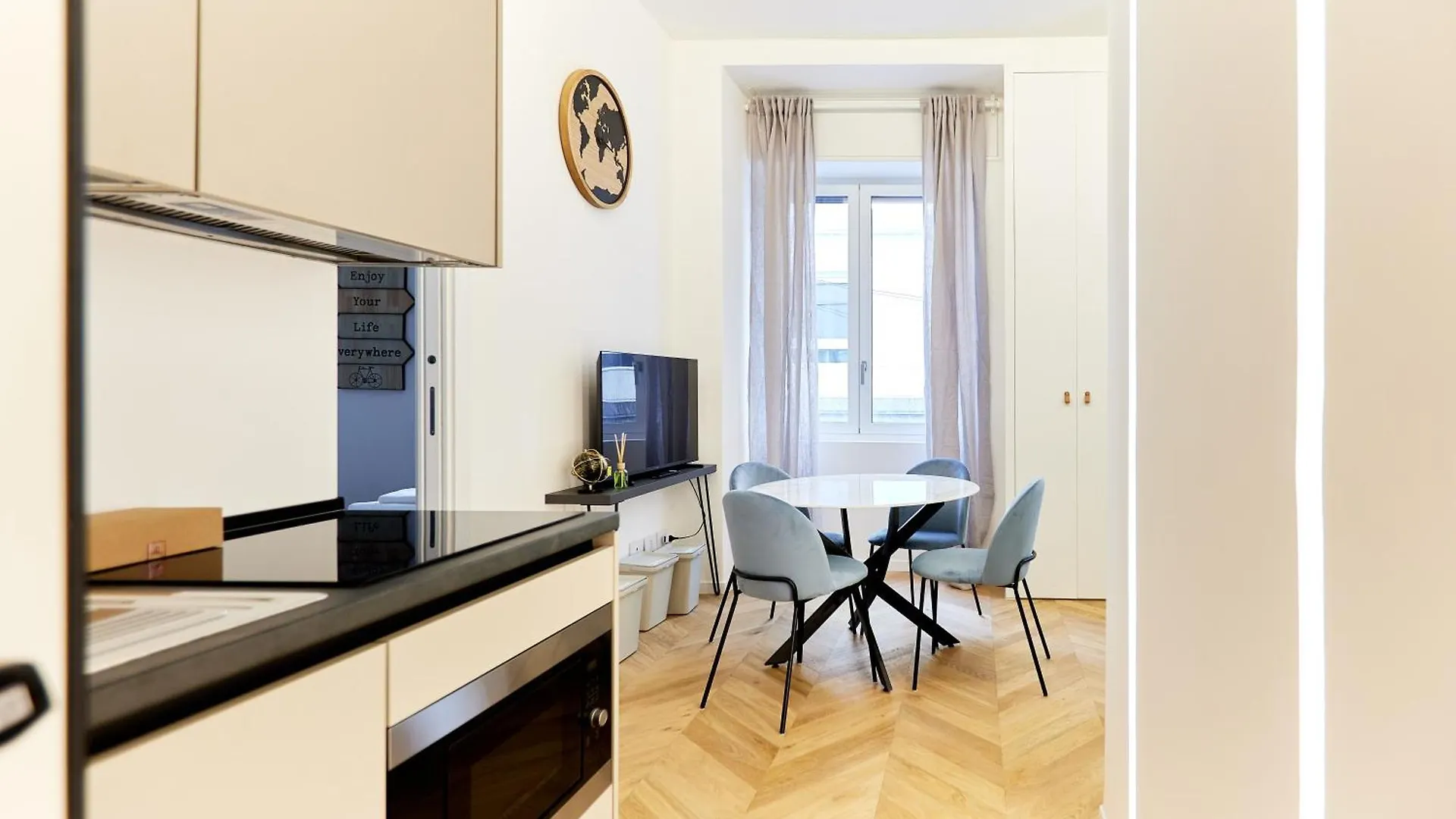 Duomo Imperial Suits - Modern And Comfortable Milano Italien